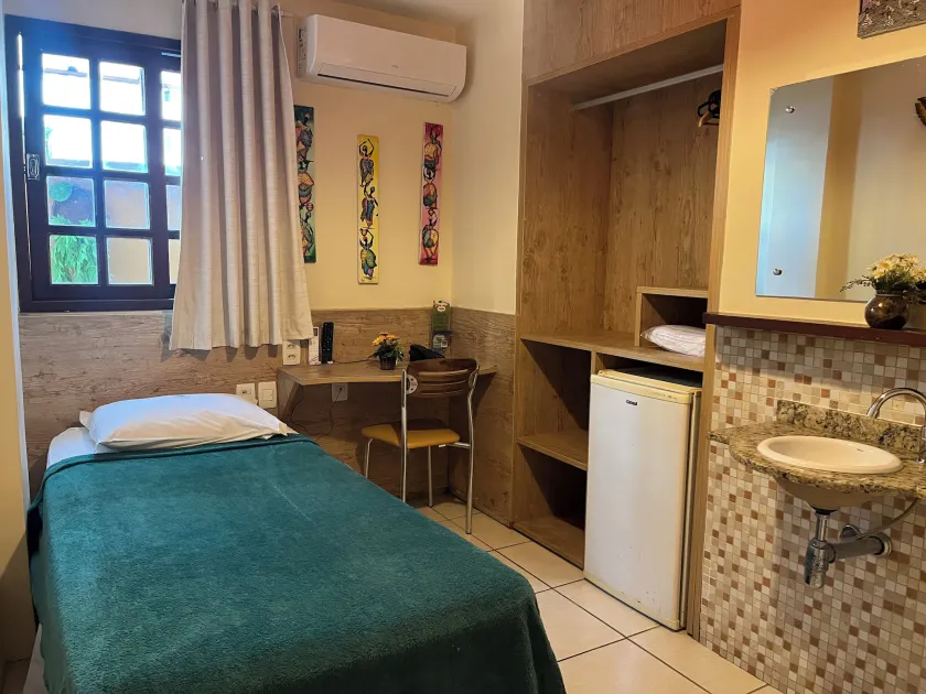 Vitória Praia Hotel - Image 1
