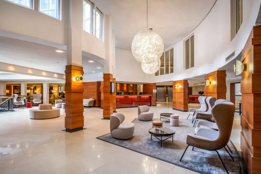 Cologne Marriott Hotel - Image 1