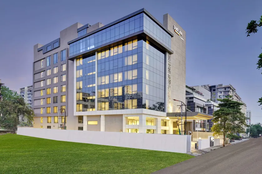 Park Inn by Radisson Surat - Image 1