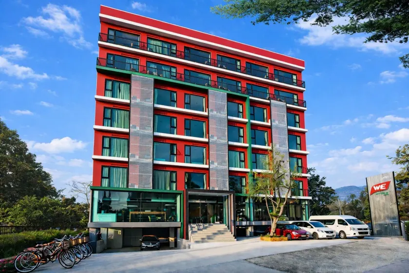 WE Valley Hotel - Image 1