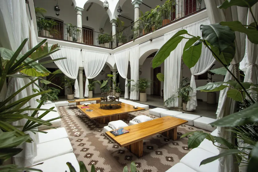Hotel Sin Nombre - Image 1