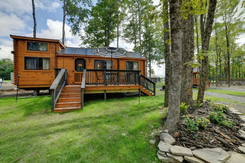Hiking/biking Trails On-site! Rustic Oxford Cabin - Image 1