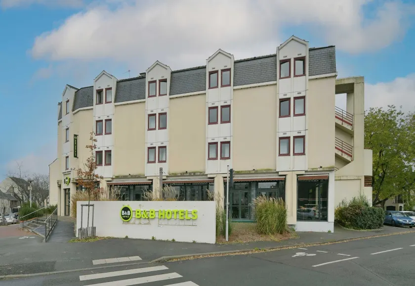 B&B HOTEL Le Mans Centre Cathédrale - Image 1