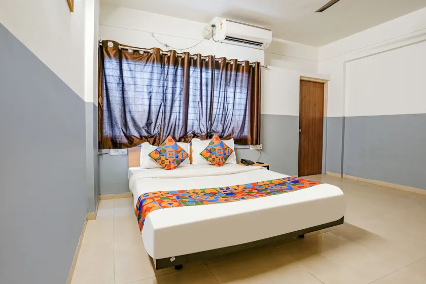 Hotel Bhakti Sankul  - Image 1