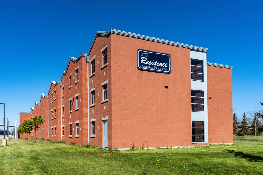 Residence & Conference Centre - Welland - Image 1