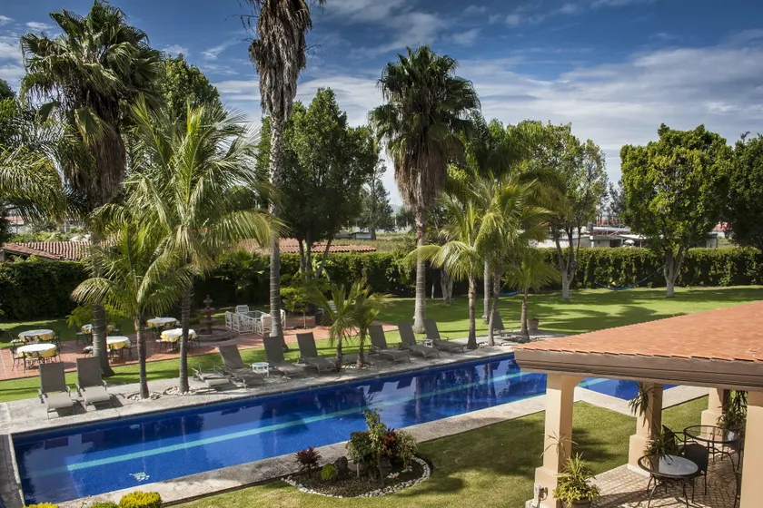 La Esmeralda en el Encanto Hotel Petit - Image 1