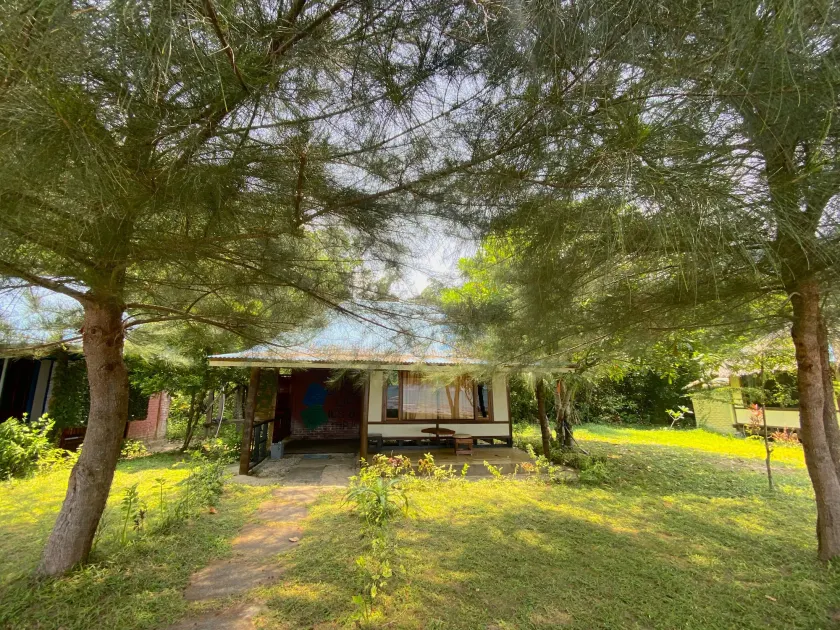Ricky's Beach House - Image 1