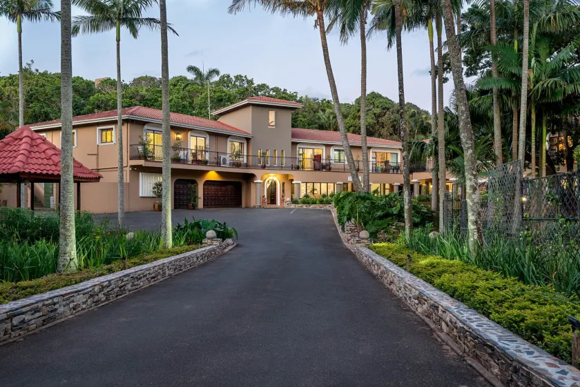 Valley Villa - Image 1