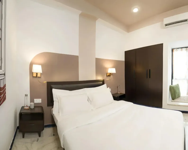Bedchambers Suite Near Sector 29 - Quarto