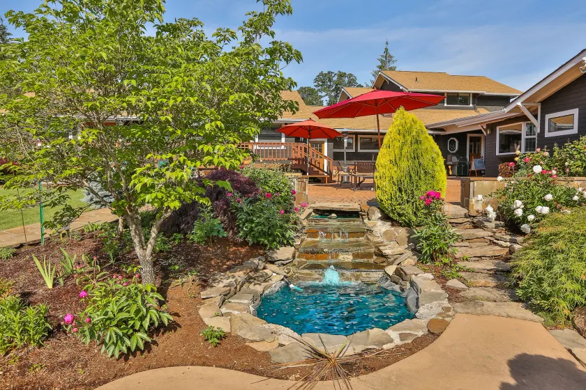 Brookside Bed & Breakfast - Image 1