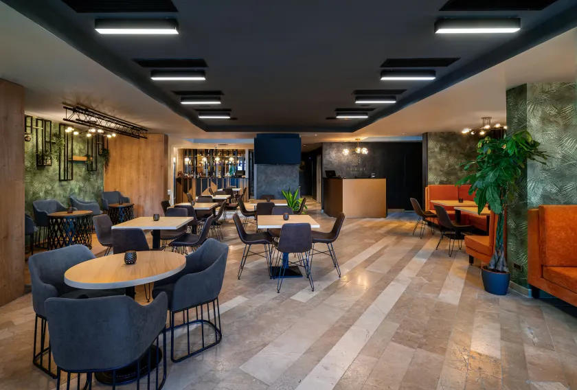 Labirint Boutique Hotel - Central Location - Image 1