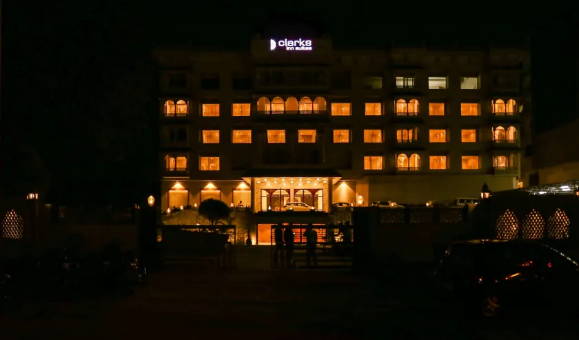 Clarks Inn Suites Raipur - Image 1