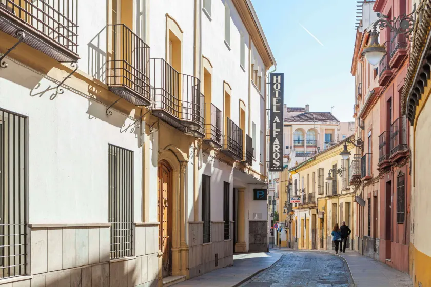 Hotel Macià Alfaros - Image 1