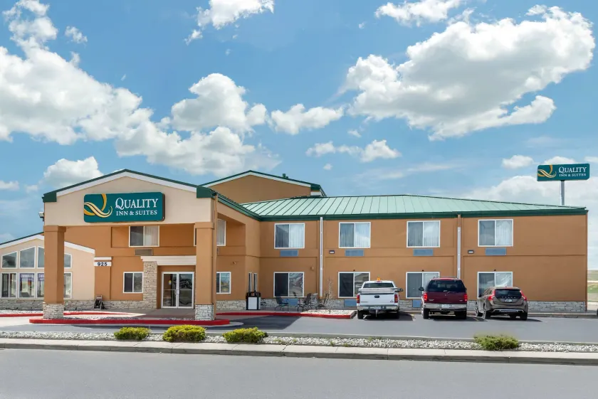 Quality Inn & Suites Limon - Image 1