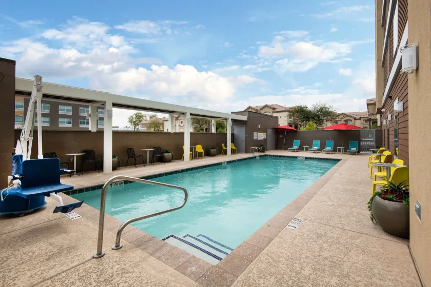 Home2 Suites by Hilton Phoenix Airport North, AZ - Image 1