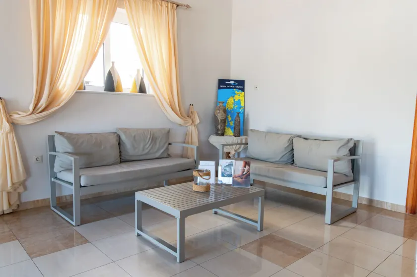 Elektra Hotel - Image 1