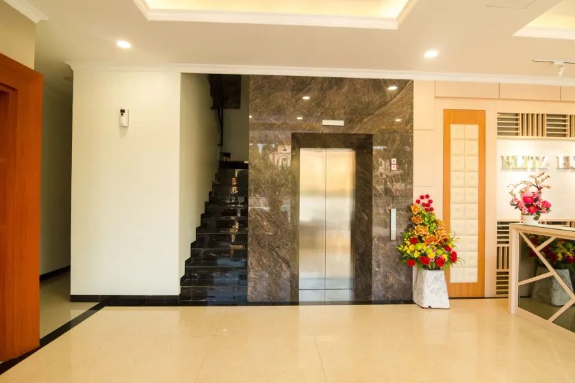 Blitz Hotel Batam Centre - Lobby