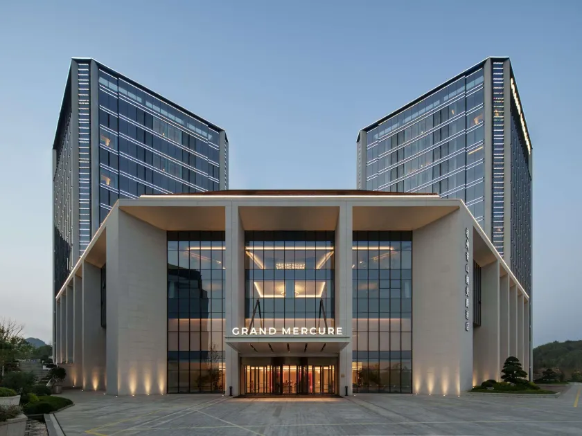 Grand Mercure Hangzhou Qingshan Lake - Image 1