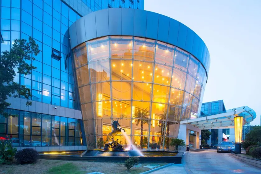 R-Sun International Hotel Wuxi - Image 1