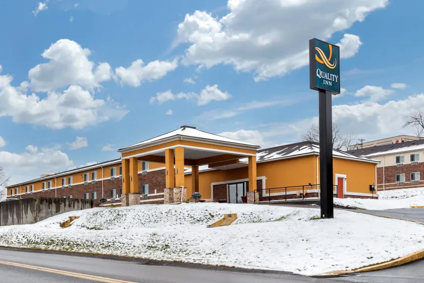 Quality Inn Coraopolis - Image 1