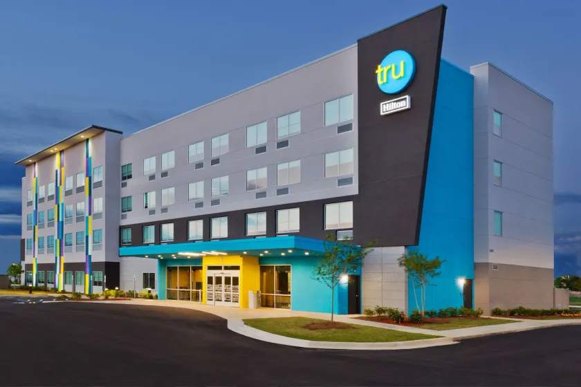 Tru by Hilton Auburn - Image 1