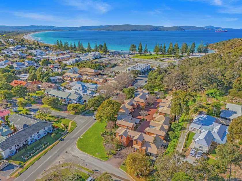 Middleton Beach by the BnB Collection - Image 1