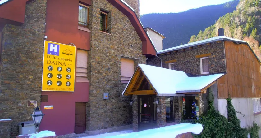 Residencia Daina - Image 1