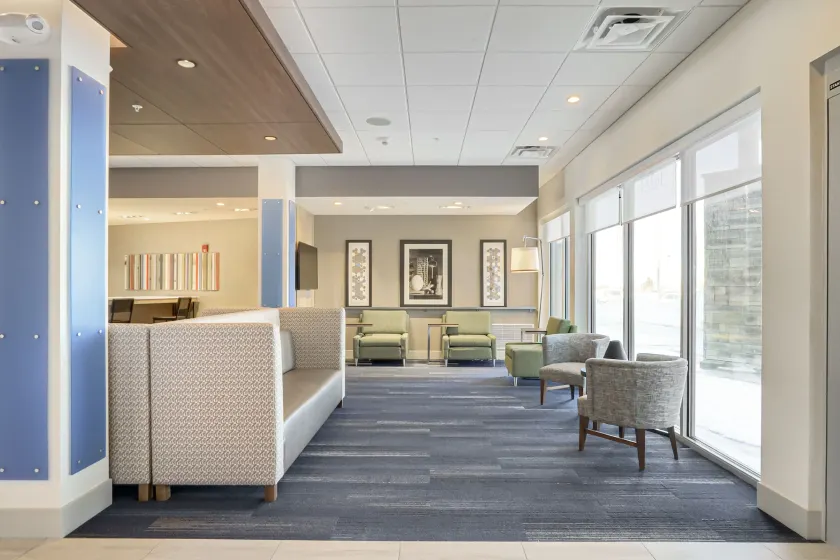 Holiday Inn Express & Suites - Lockport by IHG - Lobby