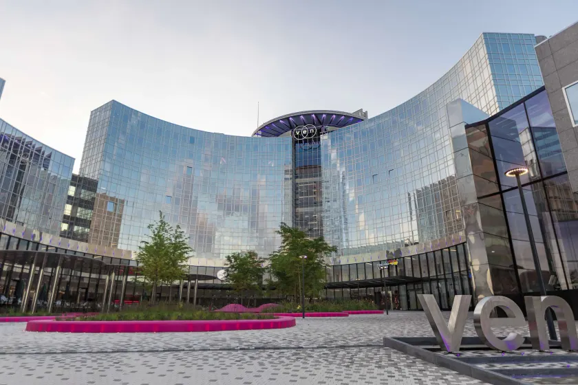 Park Inn by Radisson Amsterdam City West - Image 1
