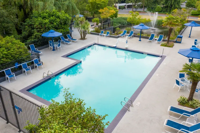 Hilton Bellevue - Image 1