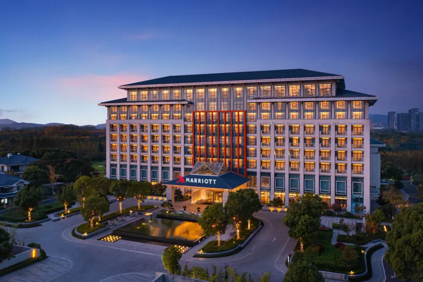 Wuxi Marriott Hotel Lihu Lake - Image 1