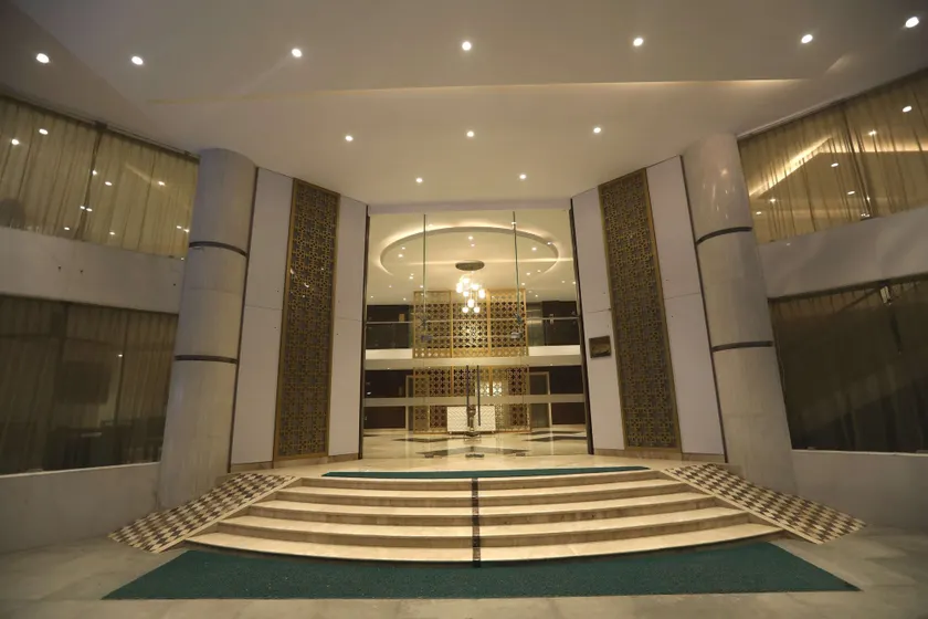 Shravanti Sarovar Portico Bengaluru - Image 1