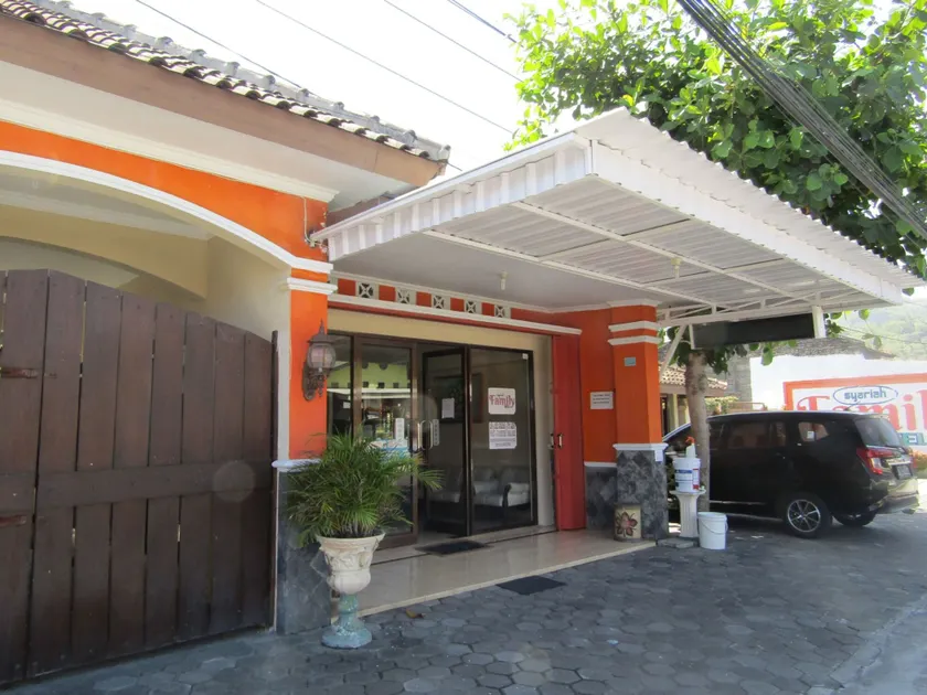 Hotel Family Syariah 1 Parangtritis RedPartner - Image 1