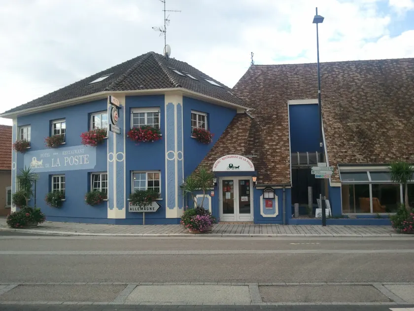 Hotel Restaurant De La Poste Mulhouse Ottmarsheim - Image 1