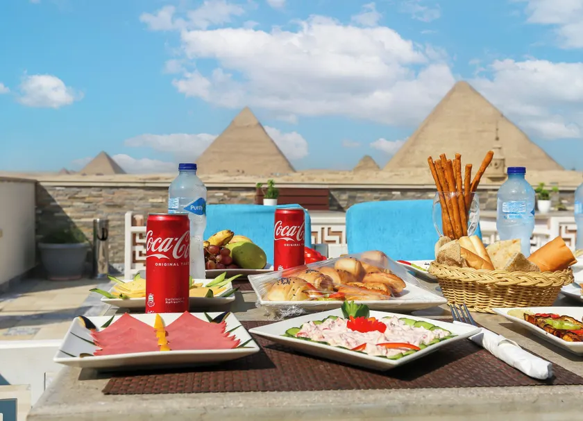 Pyramid Edge Hotel & Exclusive Pyramids View Rooftop - Image 1