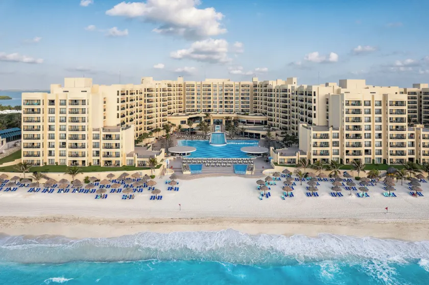 The Royal Sands - Image 1