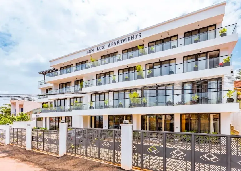 Ben Lux Apartments - Image 1