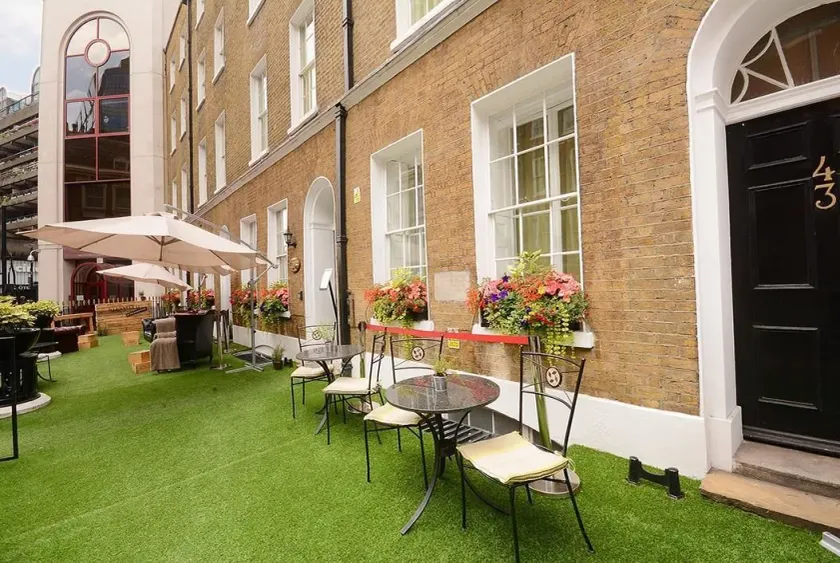Montcalm Brewery Townhouse - Image 1