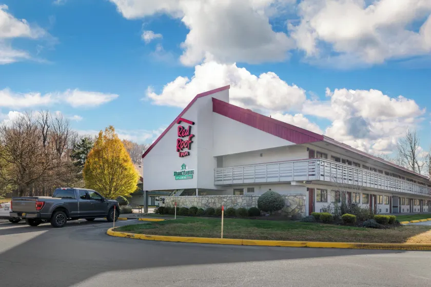 Red Roof Inn Buffalo - Niagara Airport - Image 1