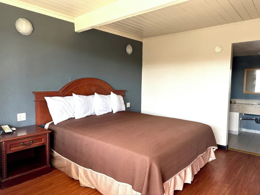 Regency Inn Fresno - Værelse