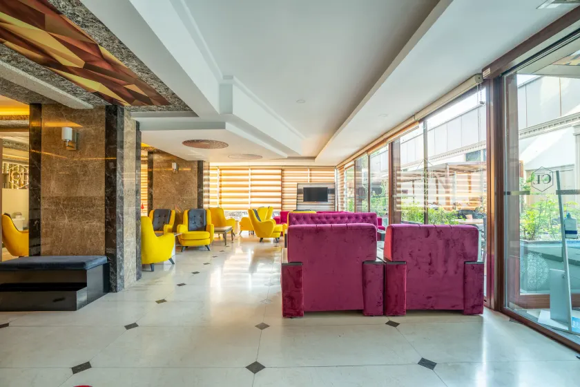 City Live Hotel - Image 1