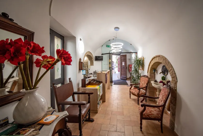 Hotel Sole - Sitzecke in der Lobby
