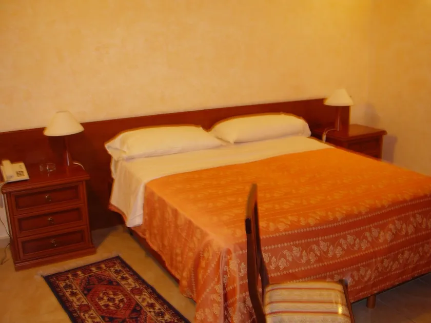 Hotel Gresi - Image 1