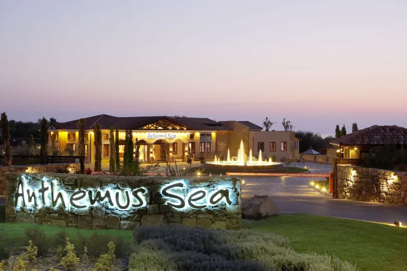 Anthemus Sea Beach Hotel and Spa - Image 1