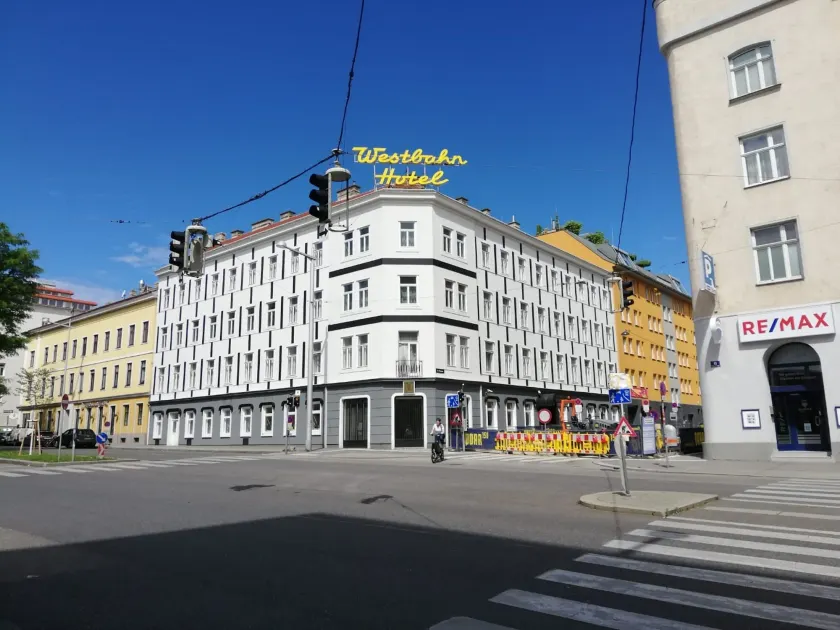 Hotel Westbahn - Image 1