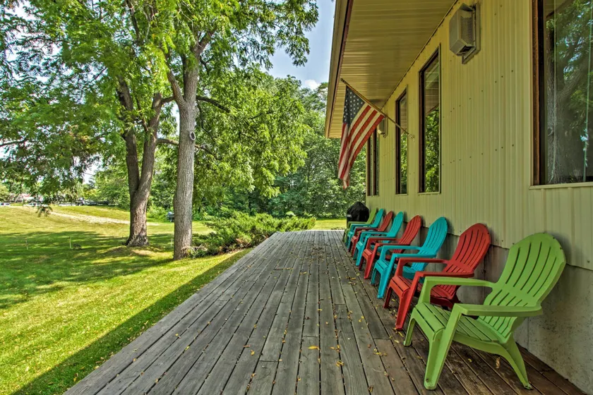 Pet-Friendly Wabasha Studio: Boat, Ski & Explore! - Interior