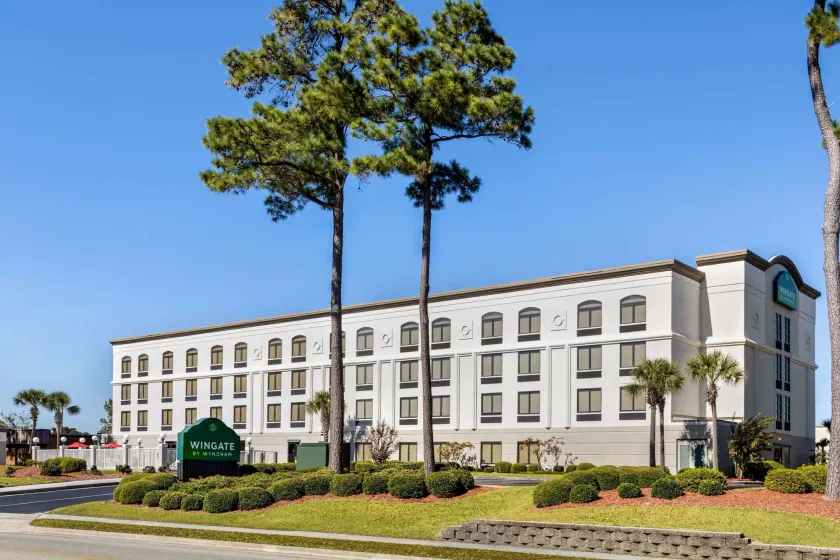 Wingate by Wyndham Wilmington - Image 1