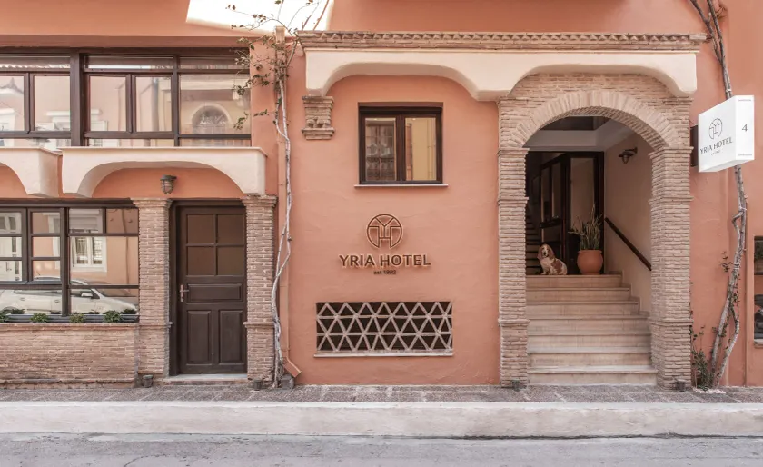 Yria Hotel - Image 1