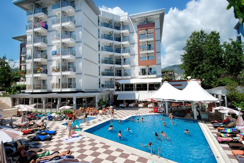 Grand Okan Hotel - Image 1