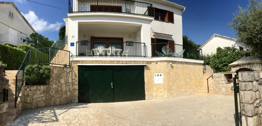 Apartment Blue Bay - Image 1